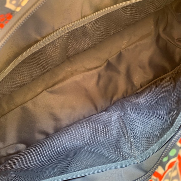 NWT❗️Vera Bradley Travel Bag - Picture 4 of 6
